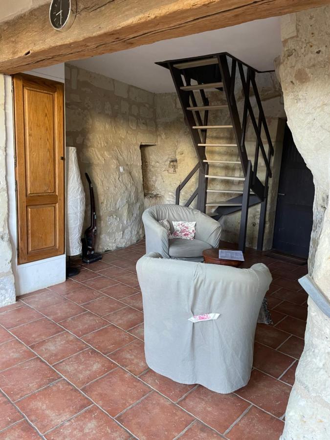 Villa L'Escale Troglo Au Bord De La Loire Souzay-Champigny Exterior foto
