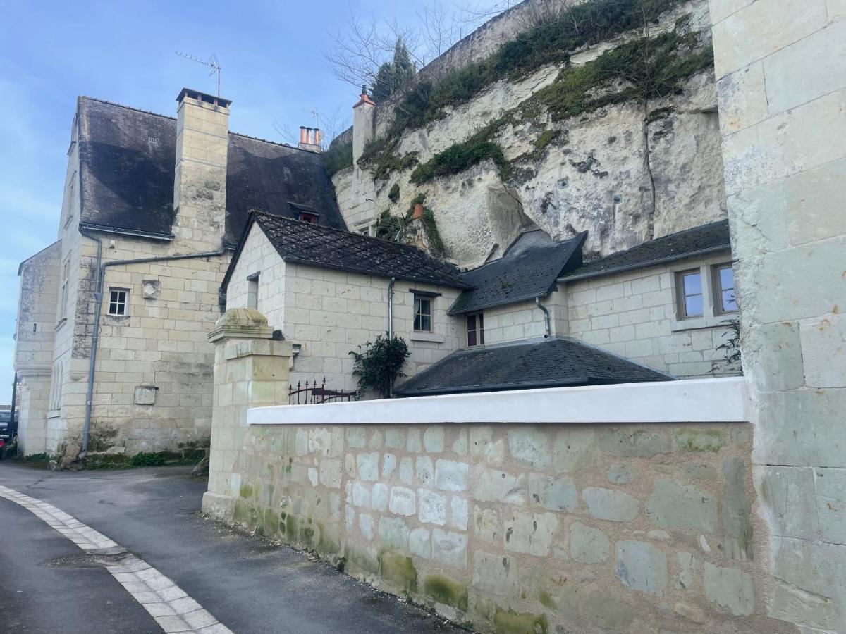 Villa L'Escale Troglo Au Bord De La Loire Souzay-Champigny Exterior foto