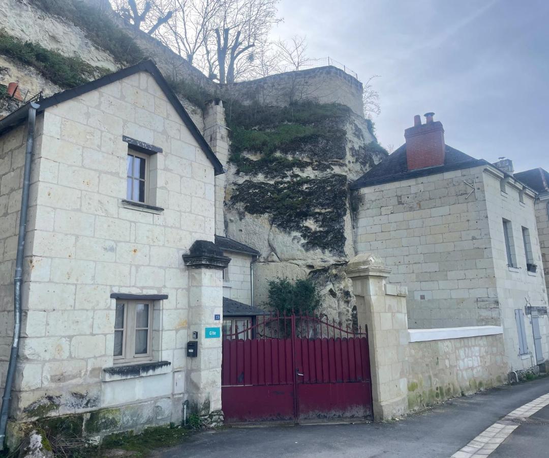 Villa L'Escale Troglo Au Bord De La Loire Souzay-Champigny Exterior foto